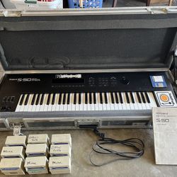 Roland S-50 Sampling MIDI keyboard
