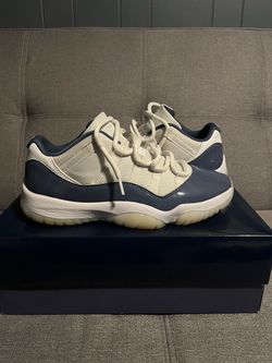 Air Jordan 11 retro low size 10 men’s