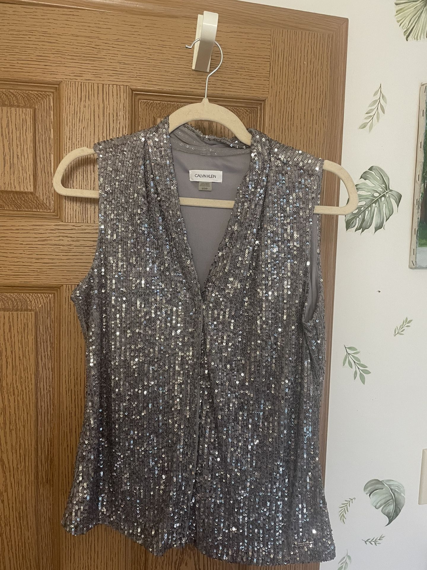 Calvin Klein Grey Sequined Sleeveless Shirt 