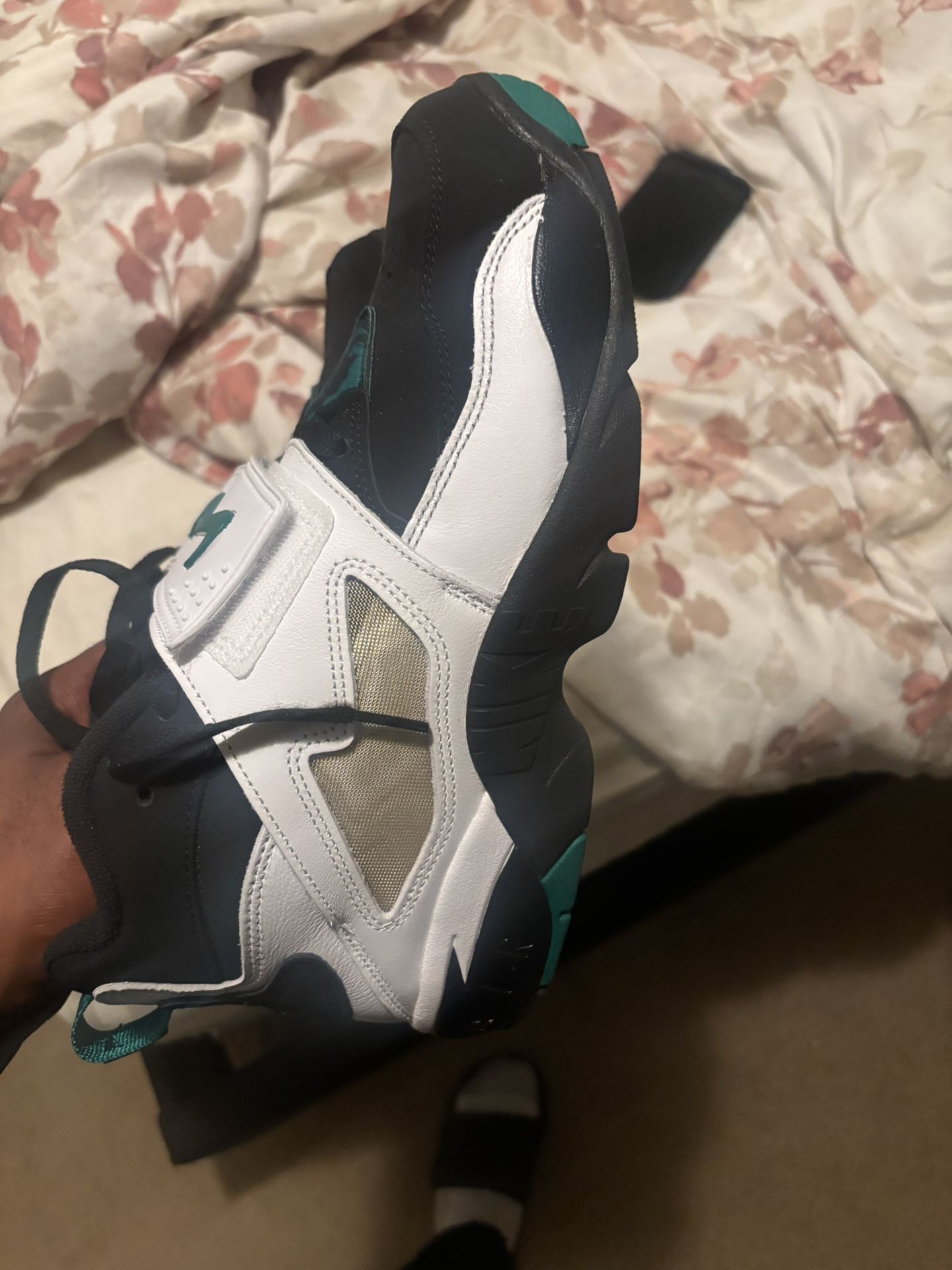 diamond turf nikes size 9.5 only worn 1x,New Products : American Fashion Style Bags On Sale