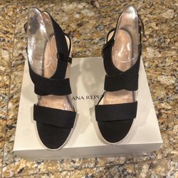 Banana Republic Tecla Wedge- Brand New