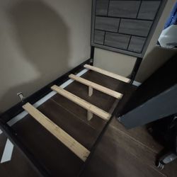 Twin mattress and bed frame 