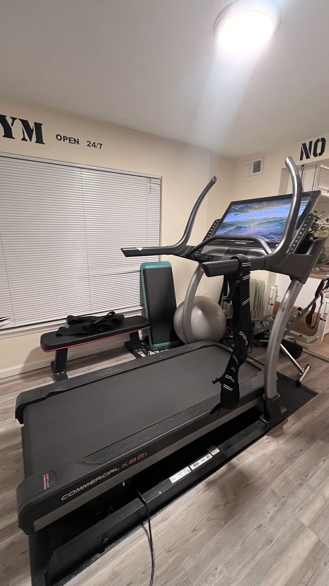 NordicTrack Commercial X32i