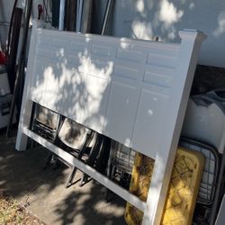 Queen Bed With Box Springs 
