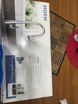 MOEN Pull Down Kitchen Faucet