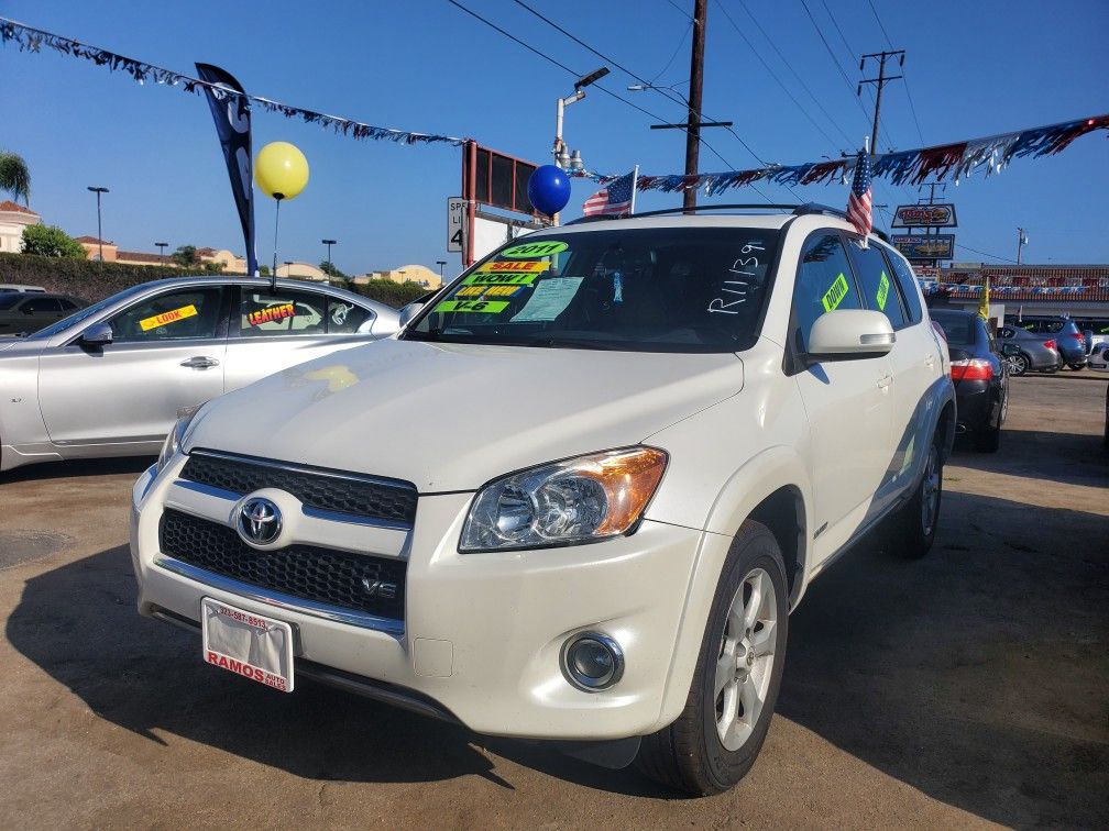 π΅π΅π΅2011 Toyota Rav-4 π΅π΅π΅ Air Tires