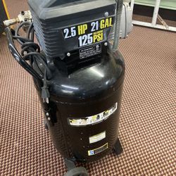 Central Pneumatic Air Compressor 2.5 HP 21 Gallons 125 Psi 