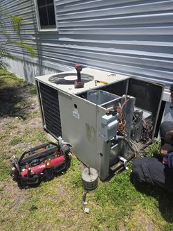 AIRE ACONDICIONADO AIR CONDITIONERS 