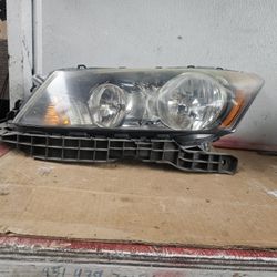 2008 2012 Honda Accord Sedan  Left Oem Headlight 