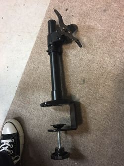 Desktop Vesa monitor mount