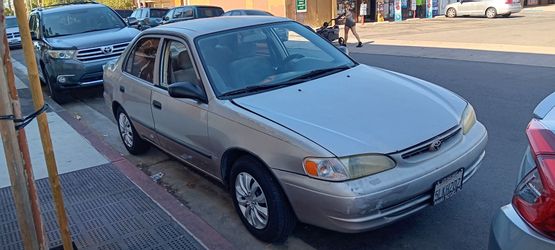 1998 Toyota Corolla