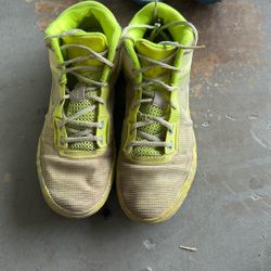 Nike Kyrie Alien Green Size 9.5