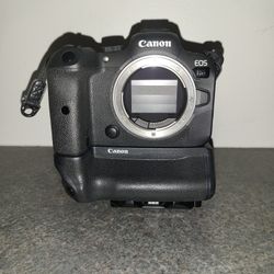 CANON  EOS  R6 with Battery Grip 