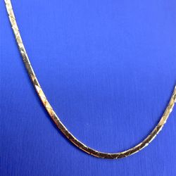 14KT Yellow Gold 18” Flat Triangle Link Style Necklace 11.90g 2.3mm 160710