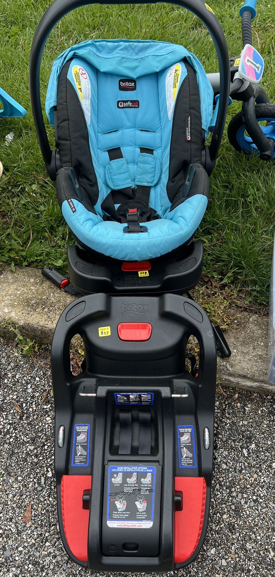 Britax Car Seat with 2 Bases