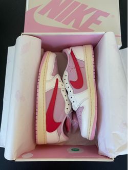 Ds 9.5 Nike Air Jordan 1 low Travis Scott Sail Tropical Pink