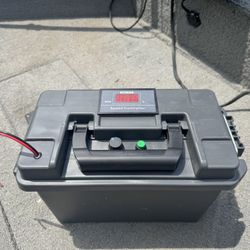 !! Brand New Thumper Box Fish Attractor With Digital Display, Speed Control & Two Remotes !!