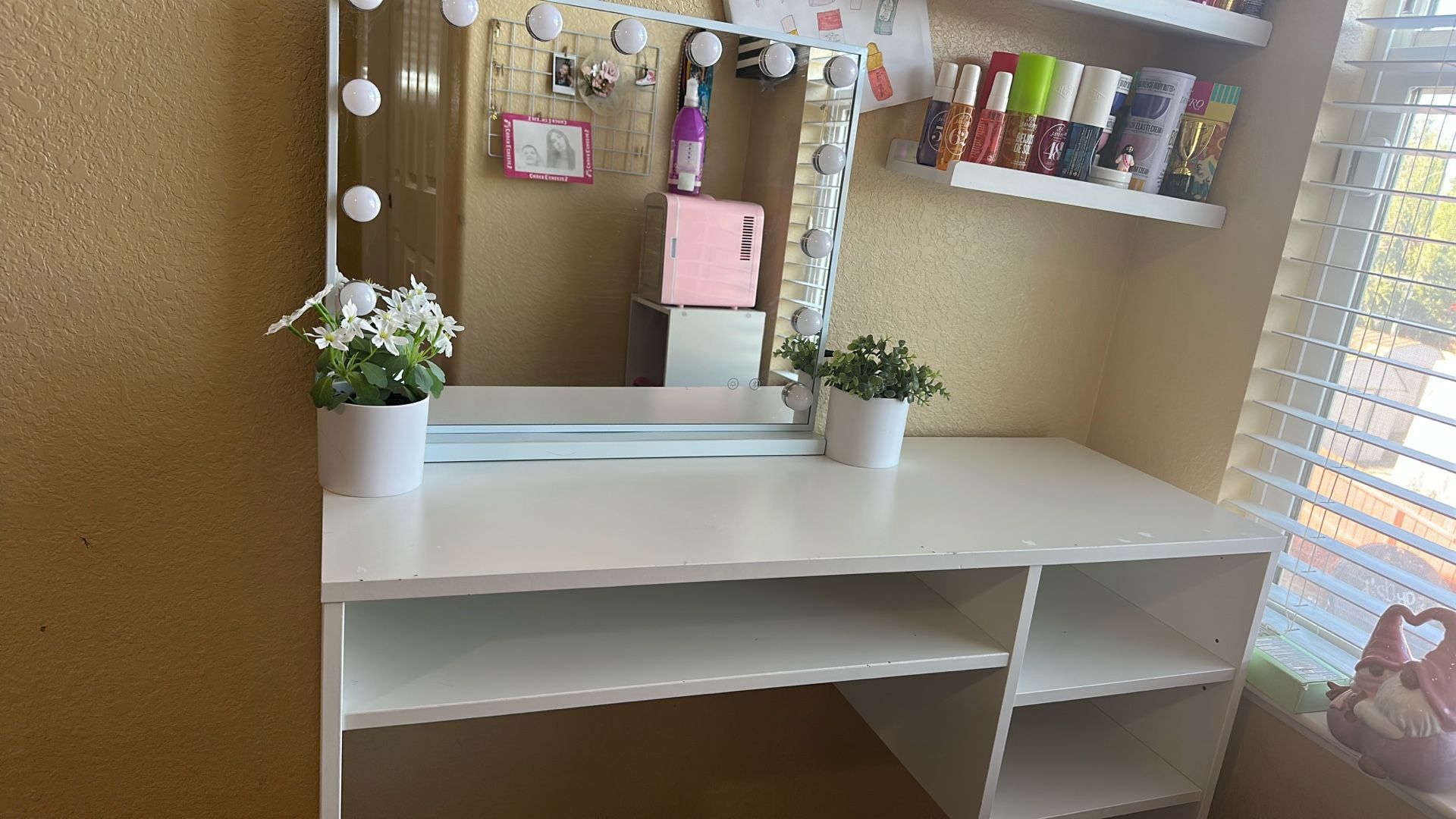 Desk And Vanity