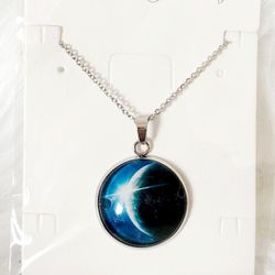 Luminescent plant earth  necklace