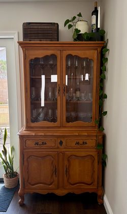 Vintage hutch