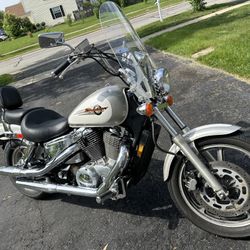Honda Shadow Spirit 1100 cc