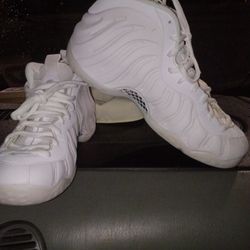 Nike Triple White Fhomposites