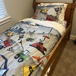 Solid Wood Twin Trundle Bed