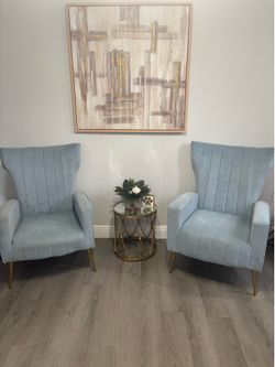 Modern velvet chair