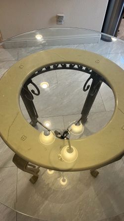 Dining Room Table + 4 chairs