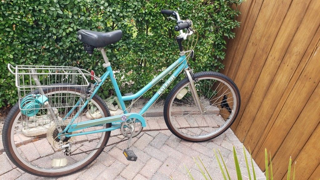 BICYCLES (2-Beach Cruisers)