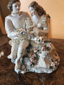 Decorative Statue 