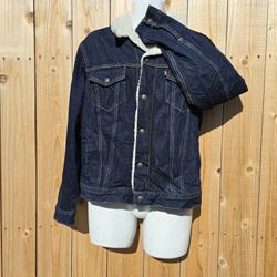 New Levi's Full Sherpa Trucker Jacket Denim Red Tag Blue Adult Mens's Medium
