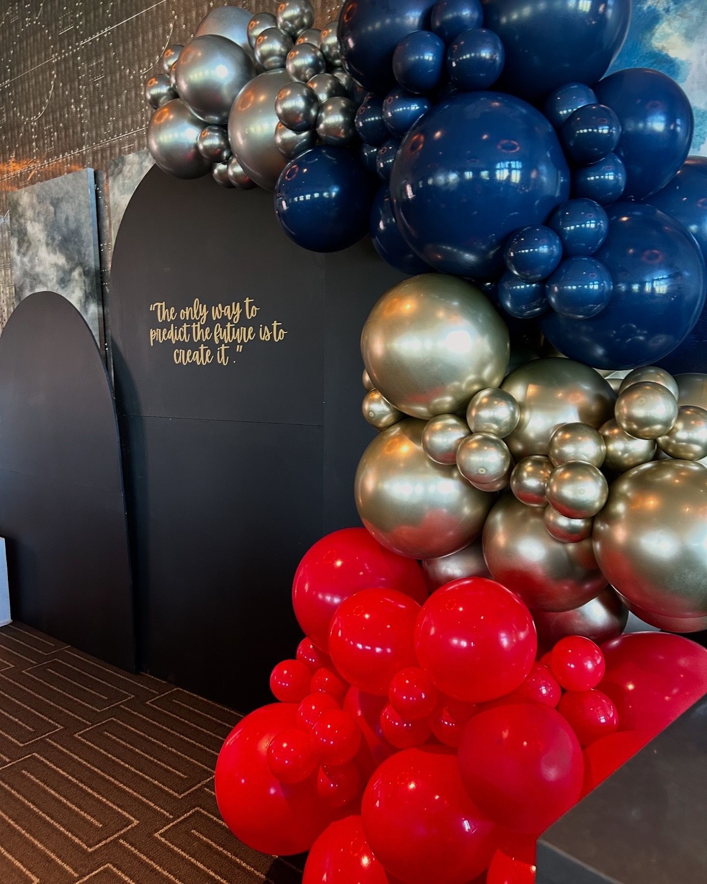 Balloons And Walls