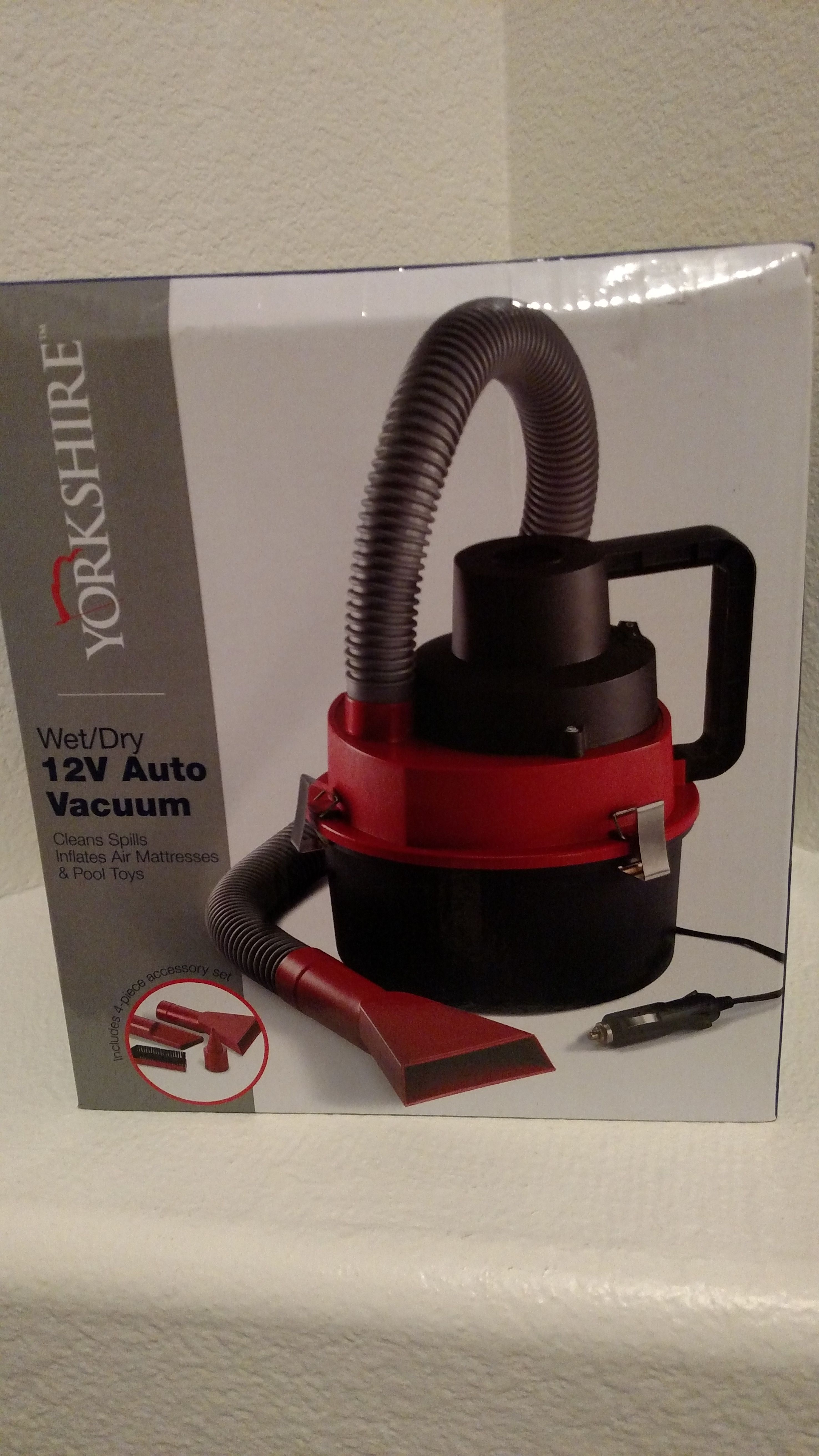 Yorkshire Wet/Dry 12V Auto Vaccume