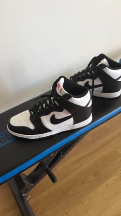 Like New Nike Dunks Panda High Top Size 11 F 9.5M
