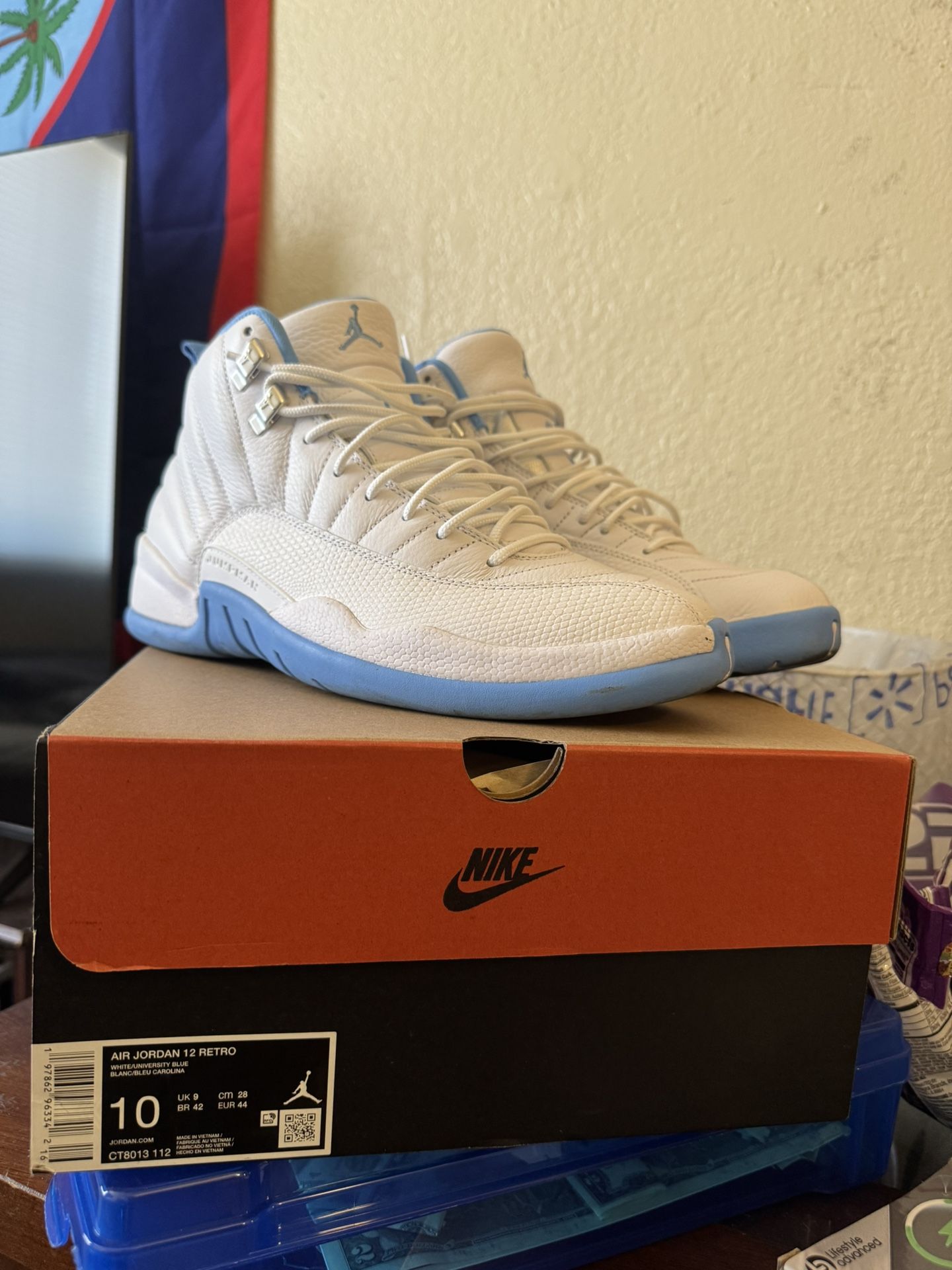 Air Jordan 12 Retro "White and University Blue"