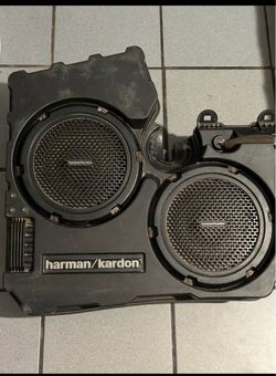 HARMON/kardon sub box