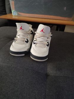 Toddler Air Jordan retro 4 cement White size 6.5
