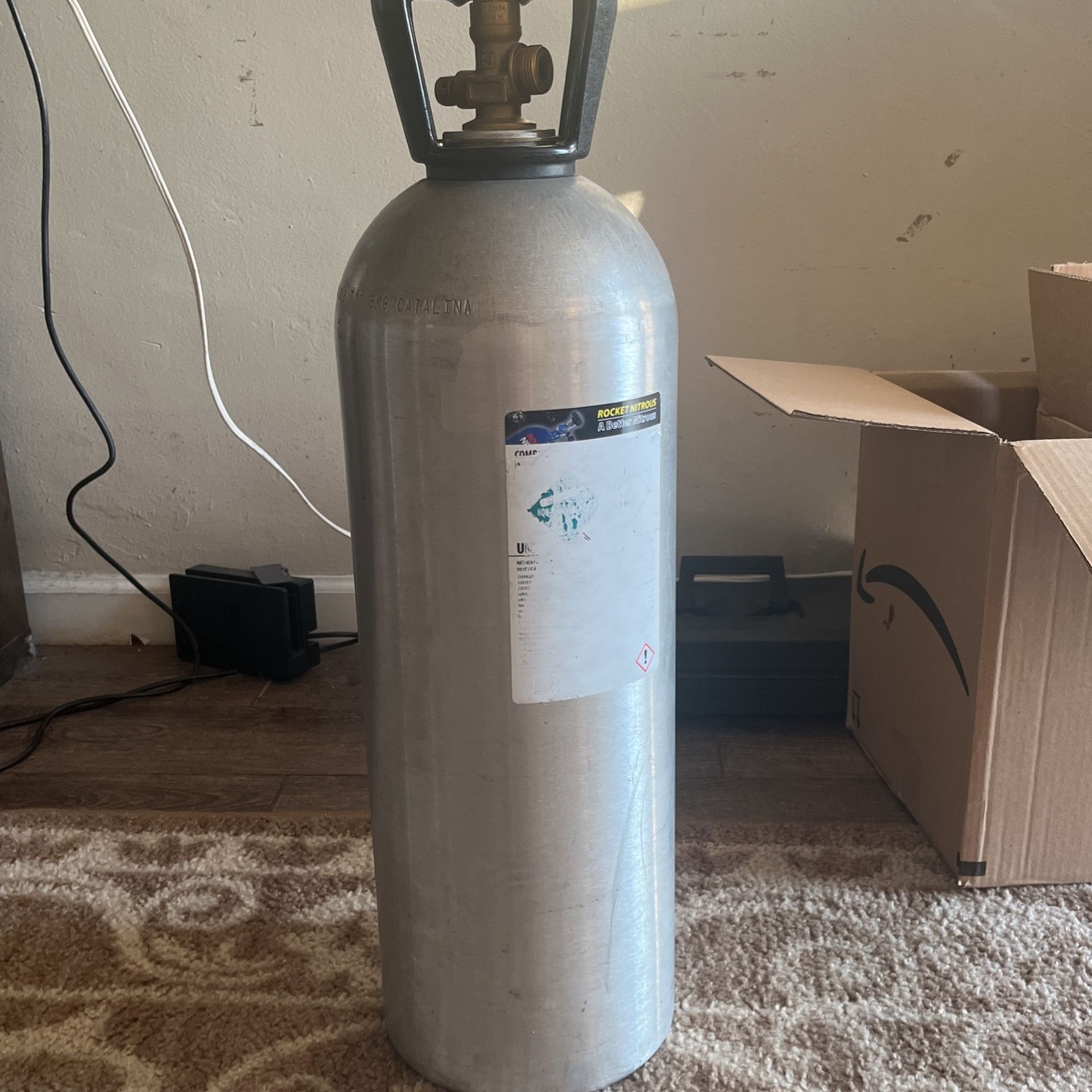 20 Pound Noz Tank