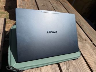 Yoga slim 7 14”snapdragon laptop