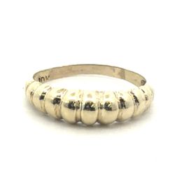 Woman’s Ladies 10k Yellow Gold Croissant Or Shrimp Style Domed Band Ring Size 9 GP3125072