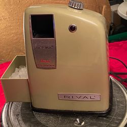 ONE OF A KIND DECO STYLED ICE CRUSHER