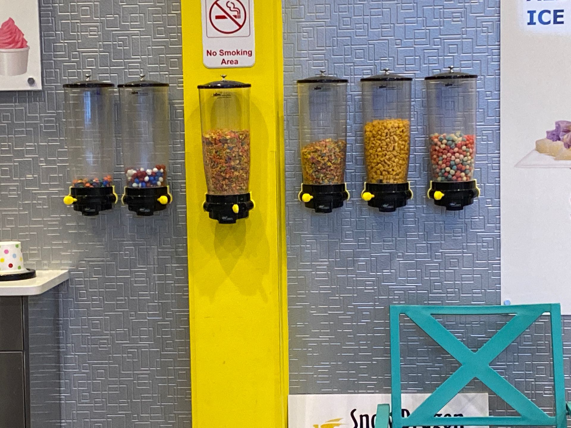 6 Dry Toppings Dispenser for Sale in Skokie, IL OfferUp