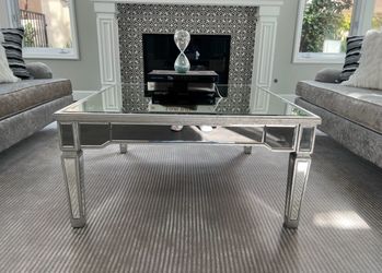 Beautiful Mirrored Coffee Table Square Glam