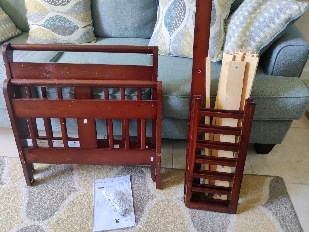 Baby Relax Sleigh Toddler Bed Espresso Very Good Condition