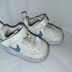Nike Size 2C