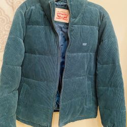 Levi’s Winter Jacket Size M New