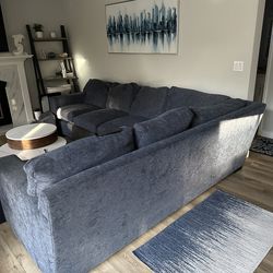 2 peice sectional couch Thomasville