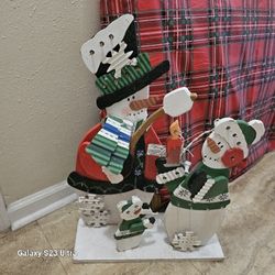 ☃️⛄️ $5  XMAS WOOD CUTOUTS SNOWMAN FAMILY