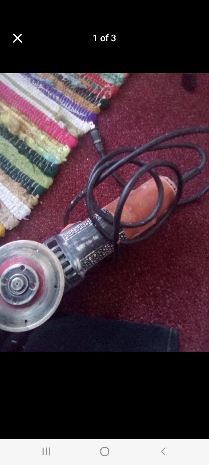 Black And Decker Angle Grinder Works